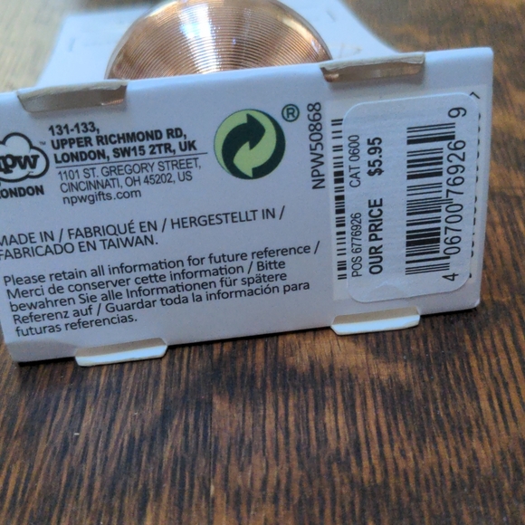 Gift Set - Picture 8 of 9